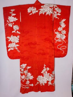Silk vintage Kimono with Silver and Gold Embroidery