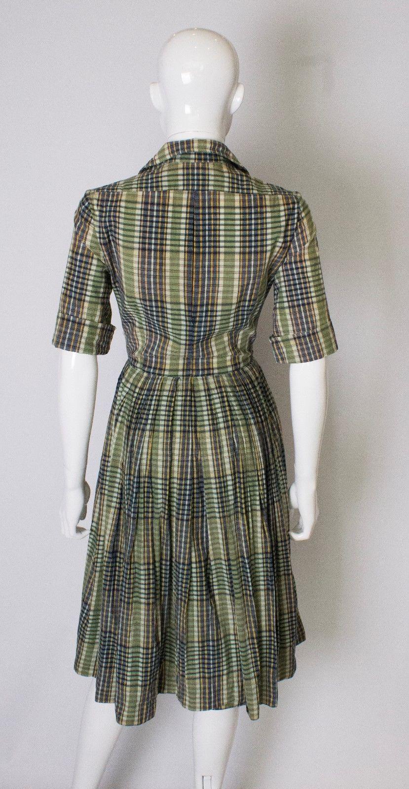 A vintage 1950s gingham striped cotton day dress by Neiman Marcus In Good Condition In London, GB
