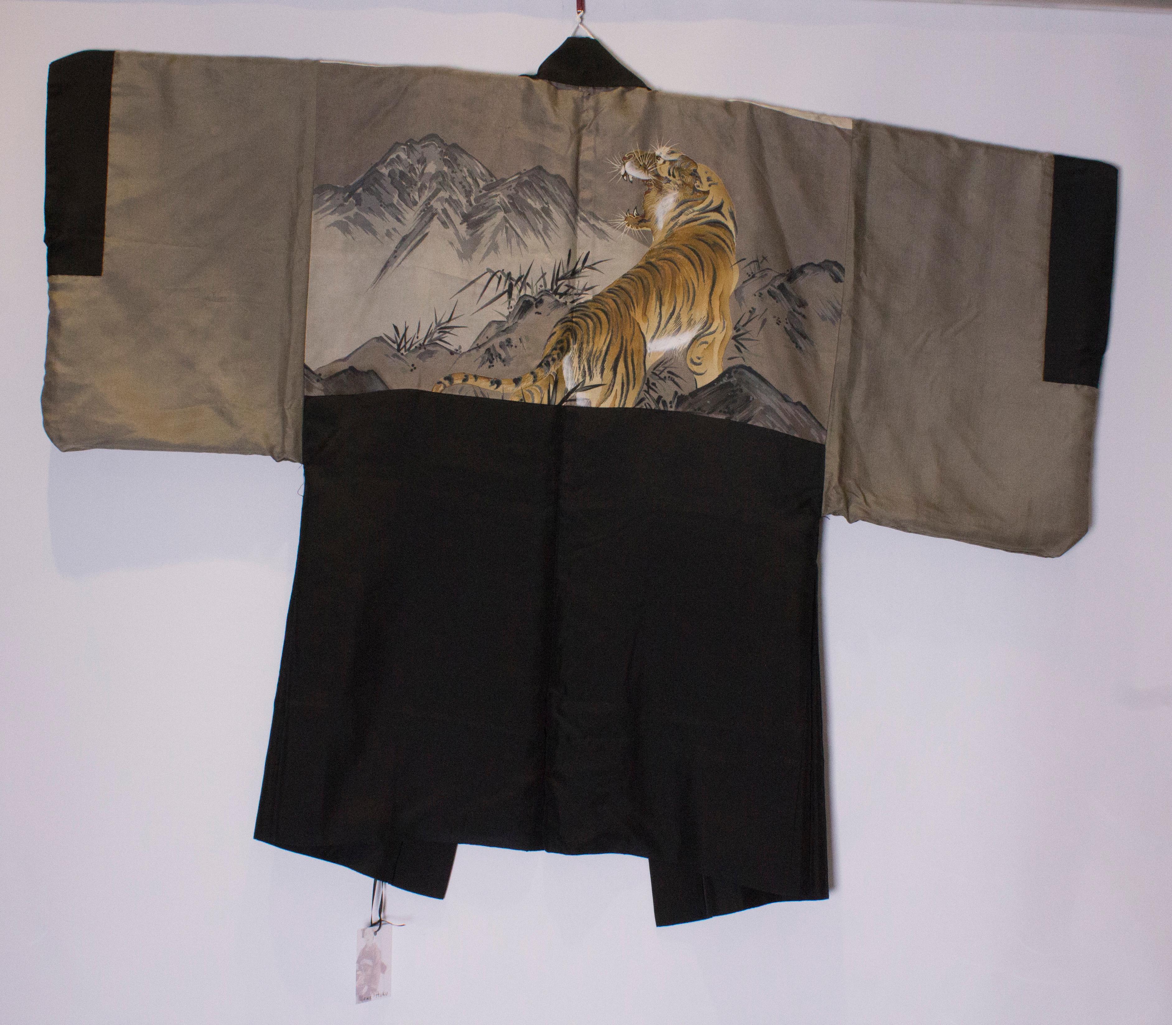 Vintage Silk Kimono with Handpainted Lining 6