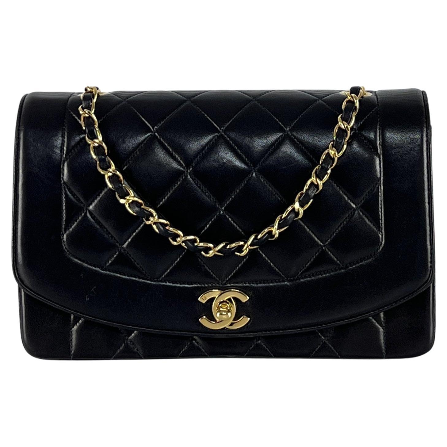 Chanel Diana Flap Bag Pelle d'agnello nera Collezione primi anni '90 in vendita