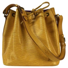 Louis Vuitton Noé PM Shoulder Bag Epi Leather Yellow 1995 Louis Vuitton Noé PM Shoulder Bag Epi Leather Yellow 1995
