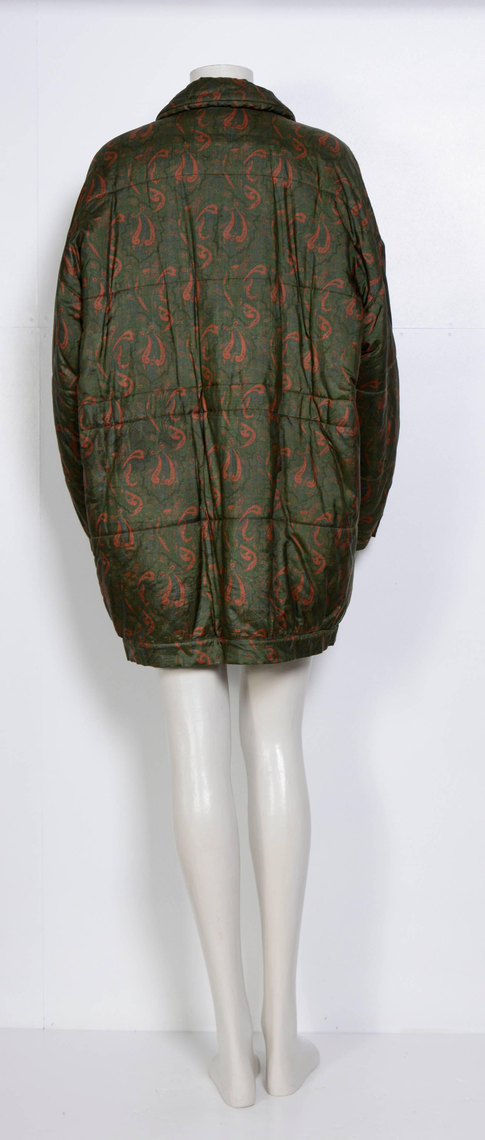 Vintage Yves Saint Laurent Paisley Print Silk Puffer Coat  In Excellent Condition In Antwerp, BE