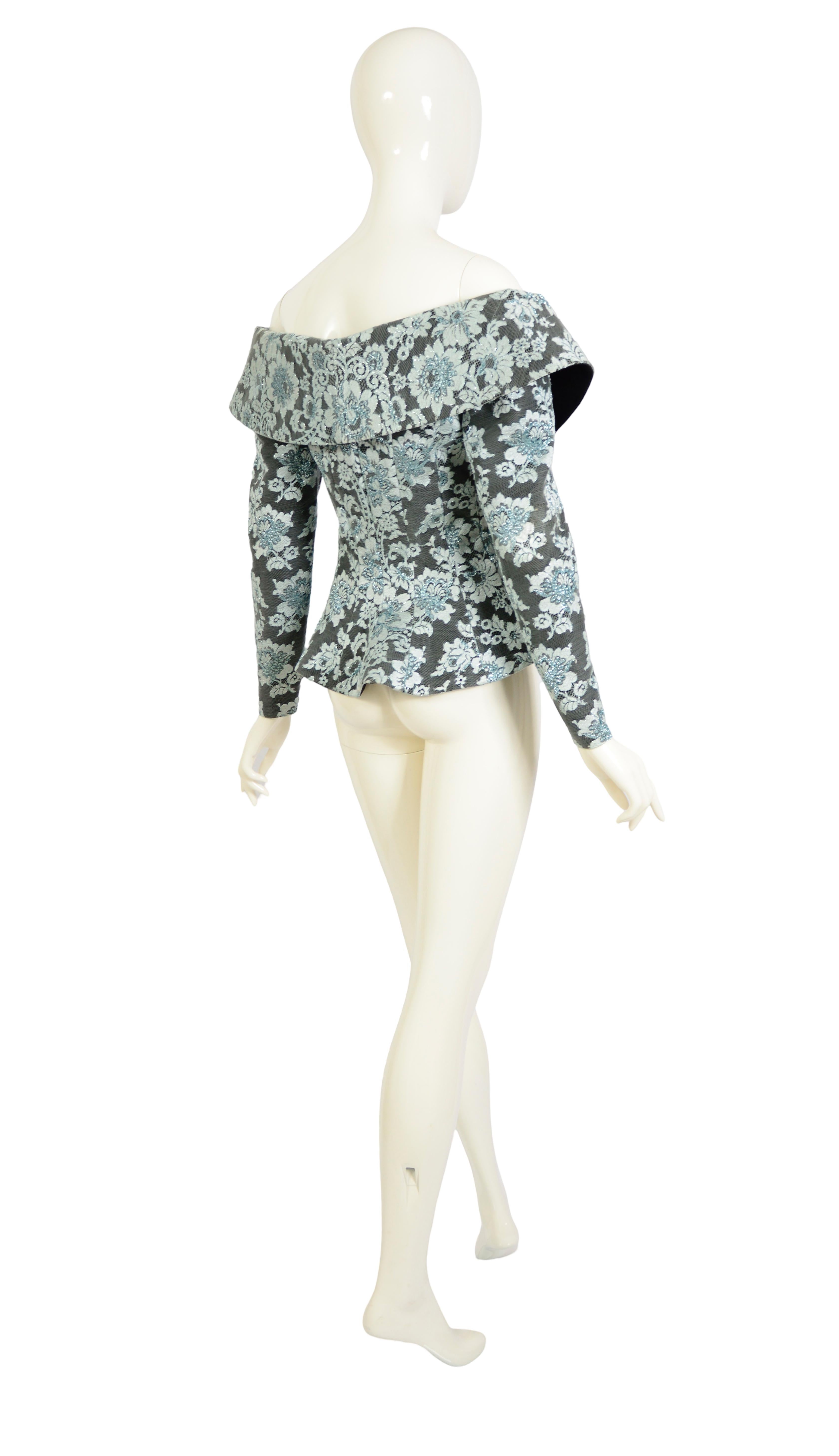 Nina Ricci Semi Couture Edition Boutique Paris Vintage 1990er Jahre Spitze & Seide Jacke im Angebot 1