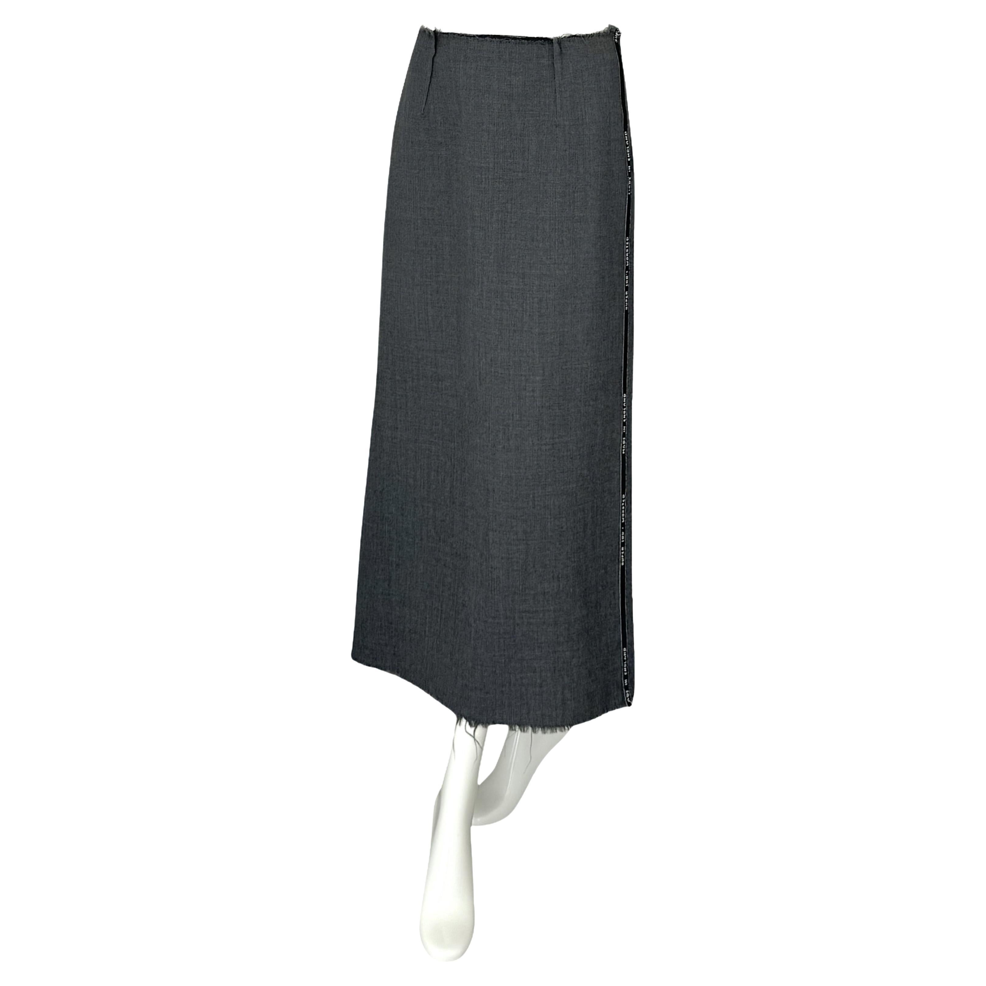 Martin Margiela Collection Fall Winter 1997 "MADE IN ENGLAND" Jupe en laine grise en vente