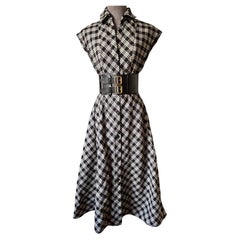 Christian Dior Fall/Winter 2022 Black and Ivory Plaid Wool Dress – Size FR 34