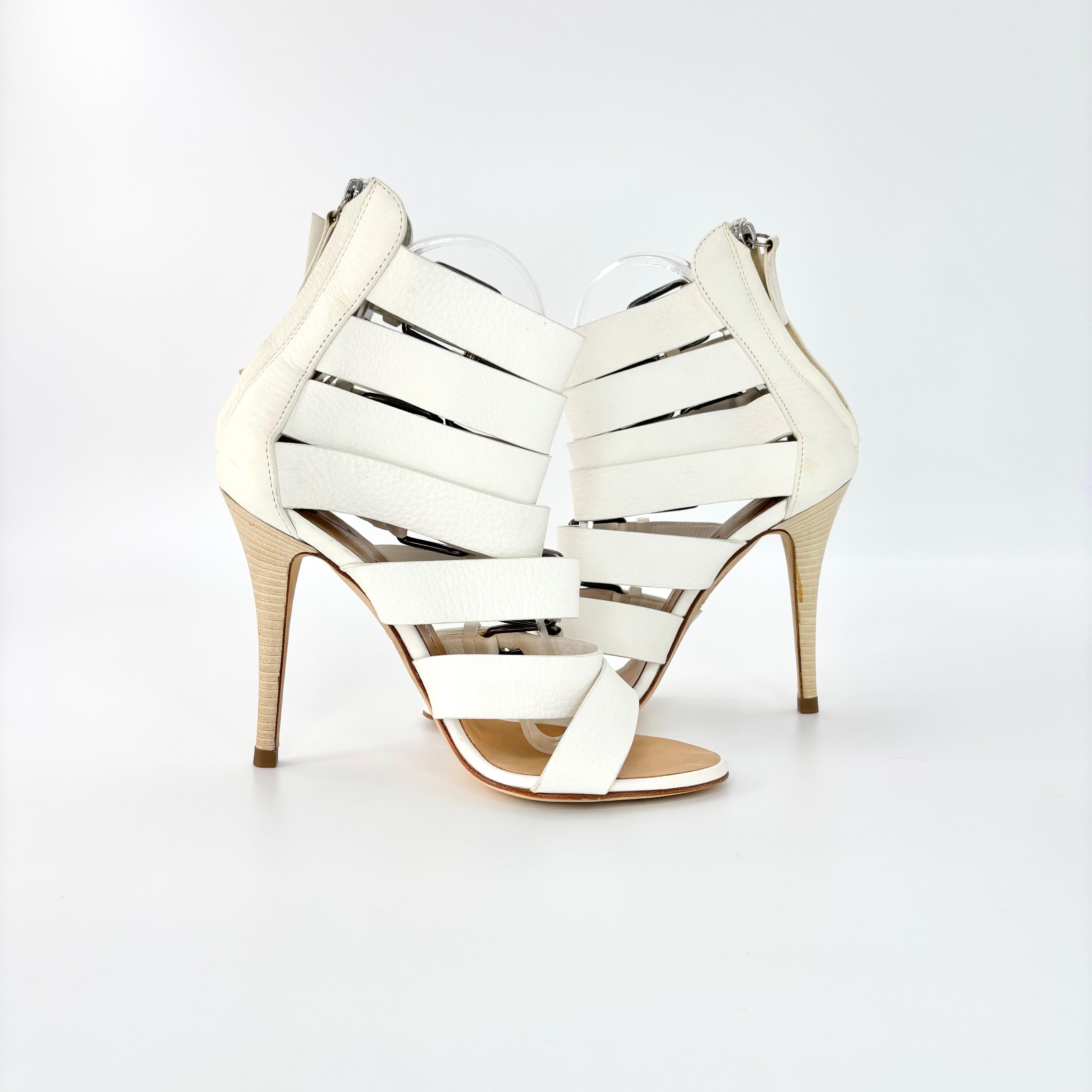 Giuseppe Zanotti Sandalias de tacón de piel blanca con hebilla 37 Blanco en venta