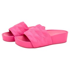 Louis Vuitton Jumbo Comfort Flatform Monogram Mules Slides 38