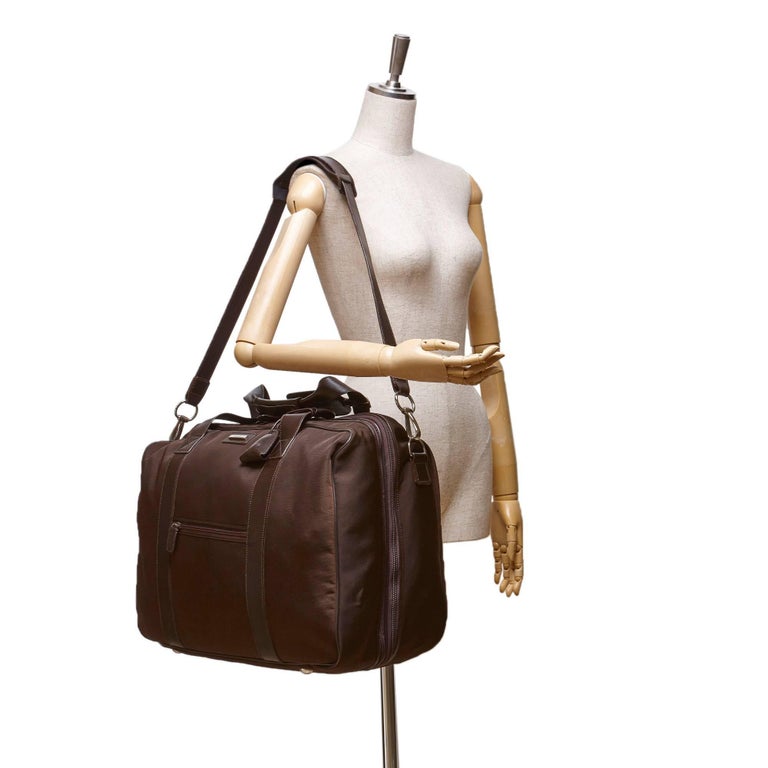 Gucci Brown Nylon Duffel Bag For Sale at 1stdibs