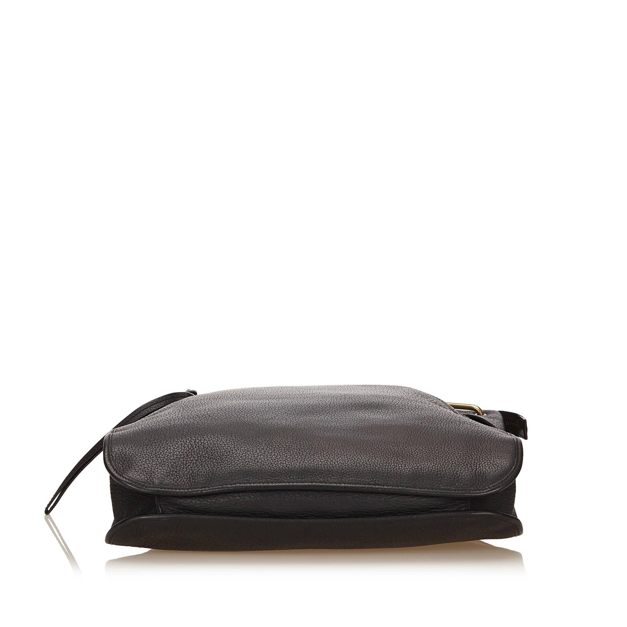Women's or Men's Gucci Black Leather Shoulder Bag