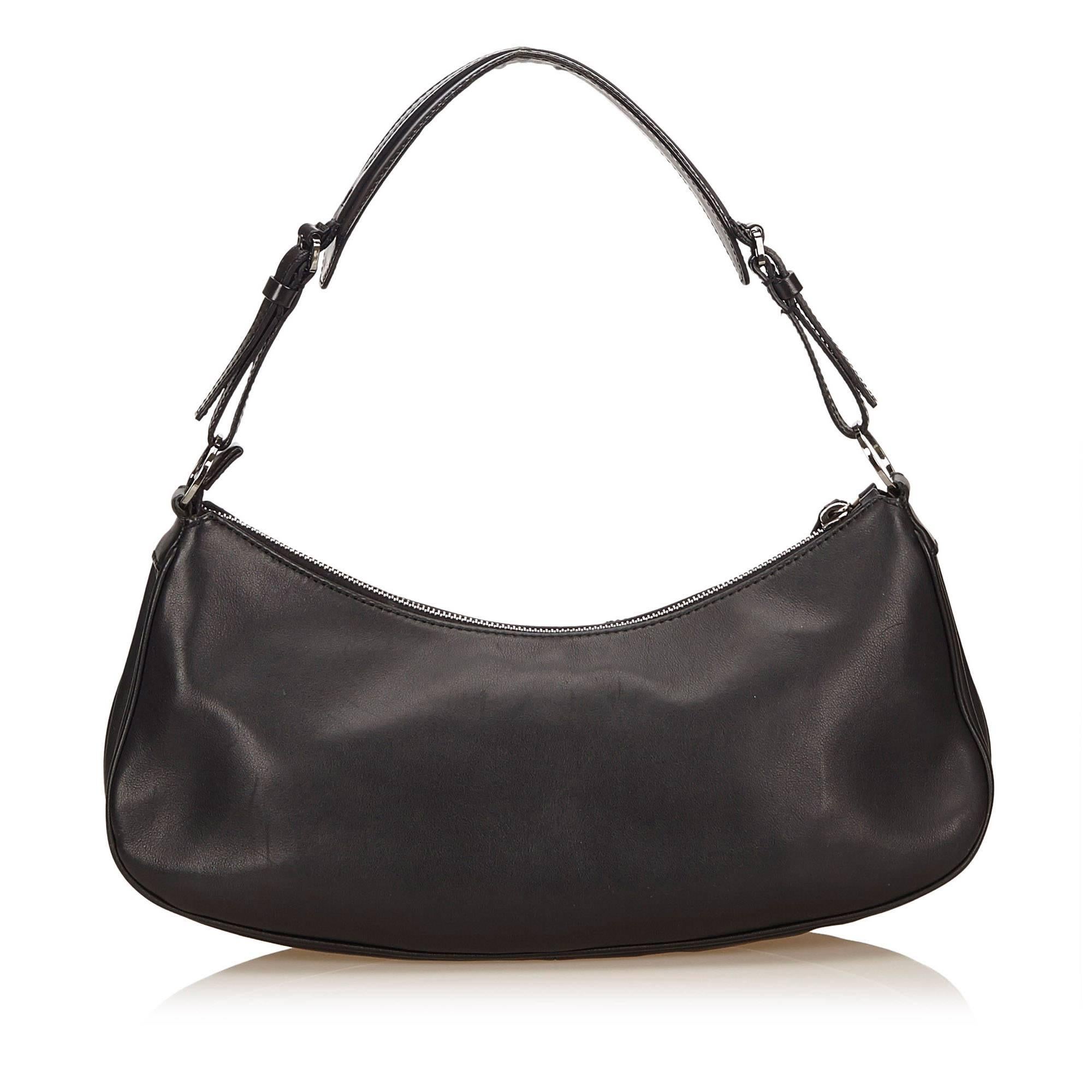 Dior Black Leather Shoulder Bag In Good Condition In Orlando, FL