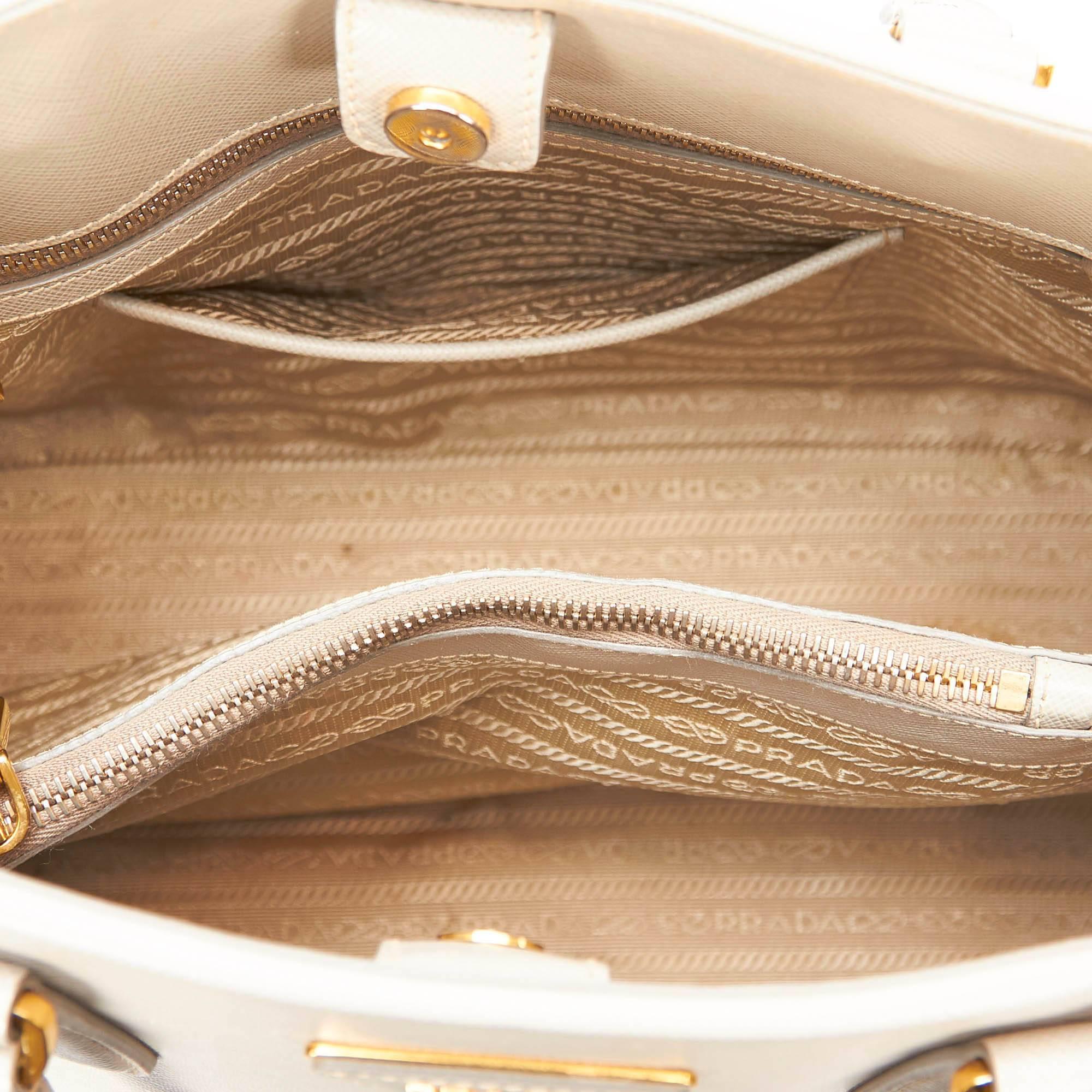 Prada Brown x Beige Saffiano Leather Handbag For Sale 1