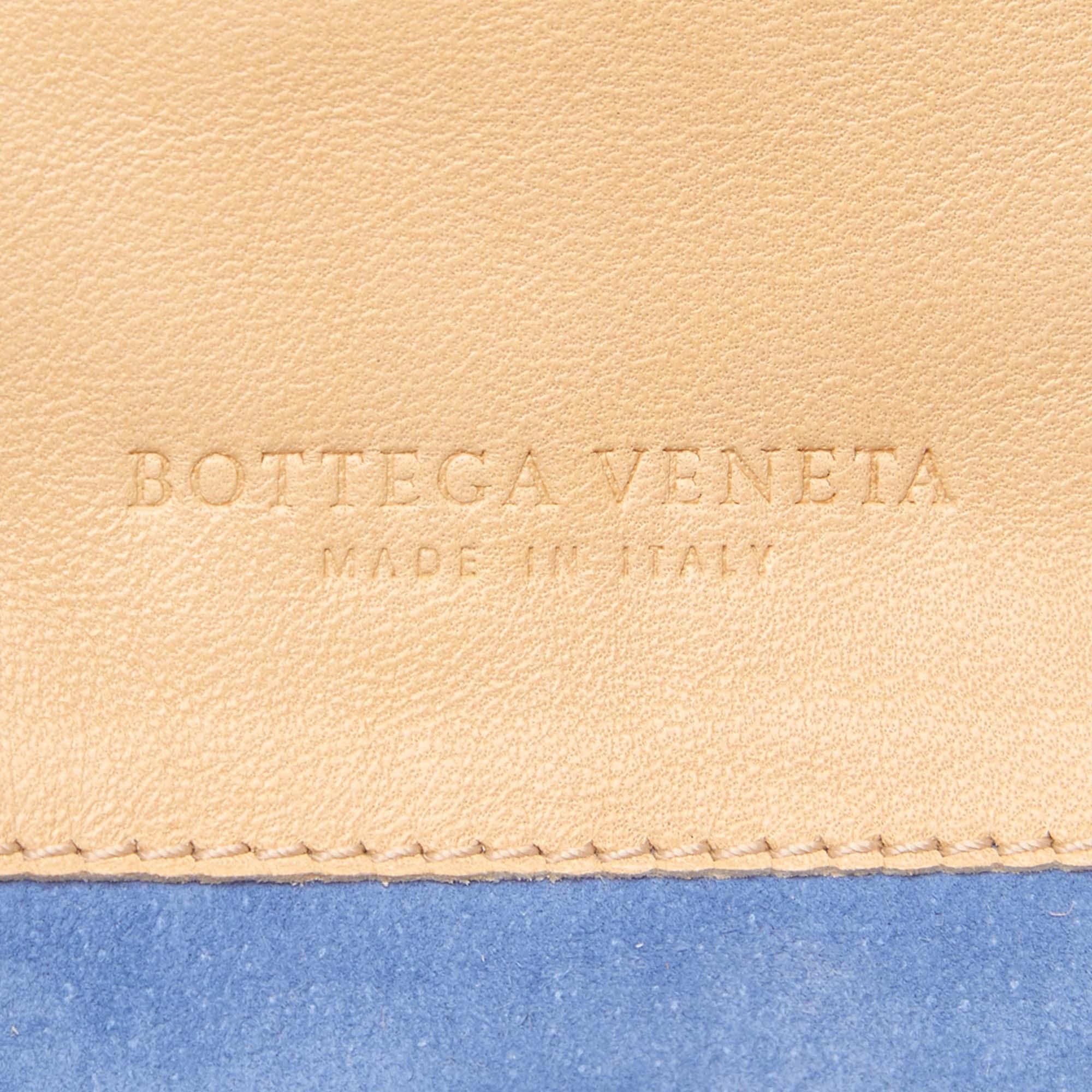 Bottega Veneta Beige Aurora Waxed Leather Farfalle Drawstring Bag 2