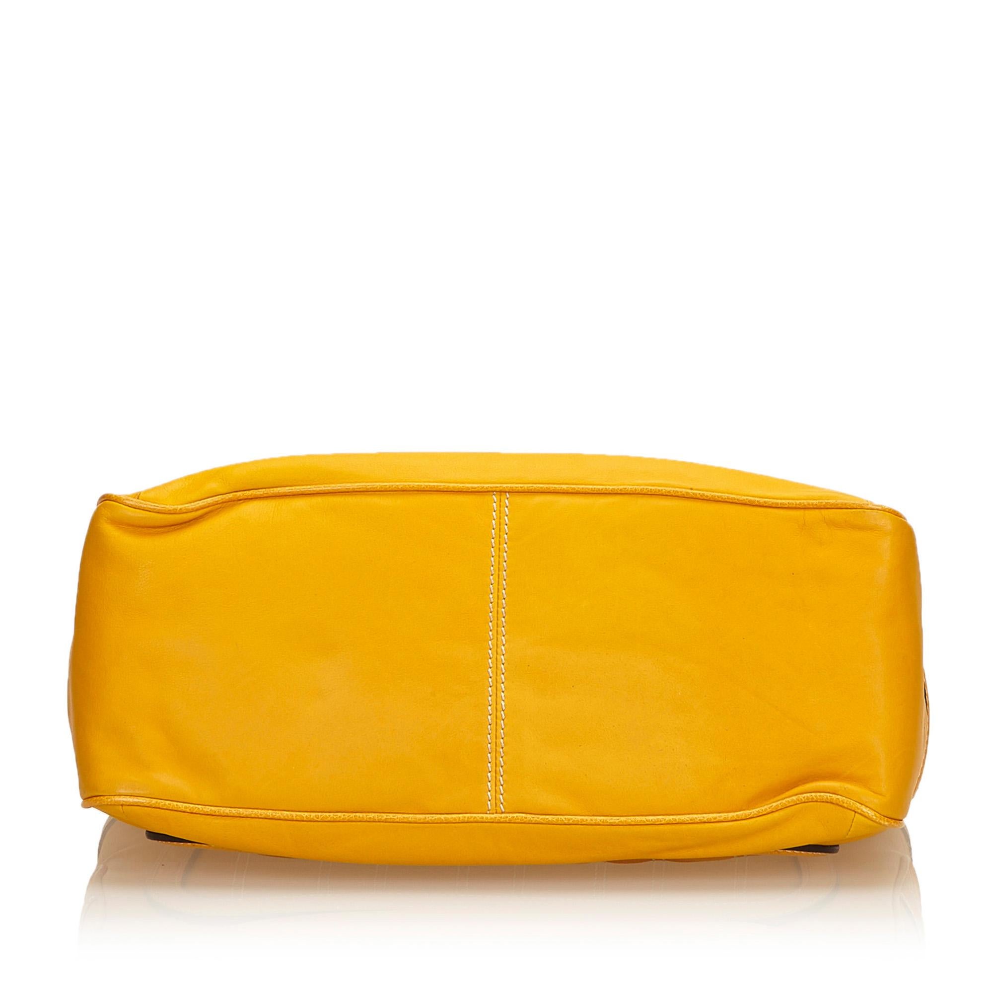 Celine Orange Leather Boogie Bag In Good Condition For Sale In Orlando, FL
