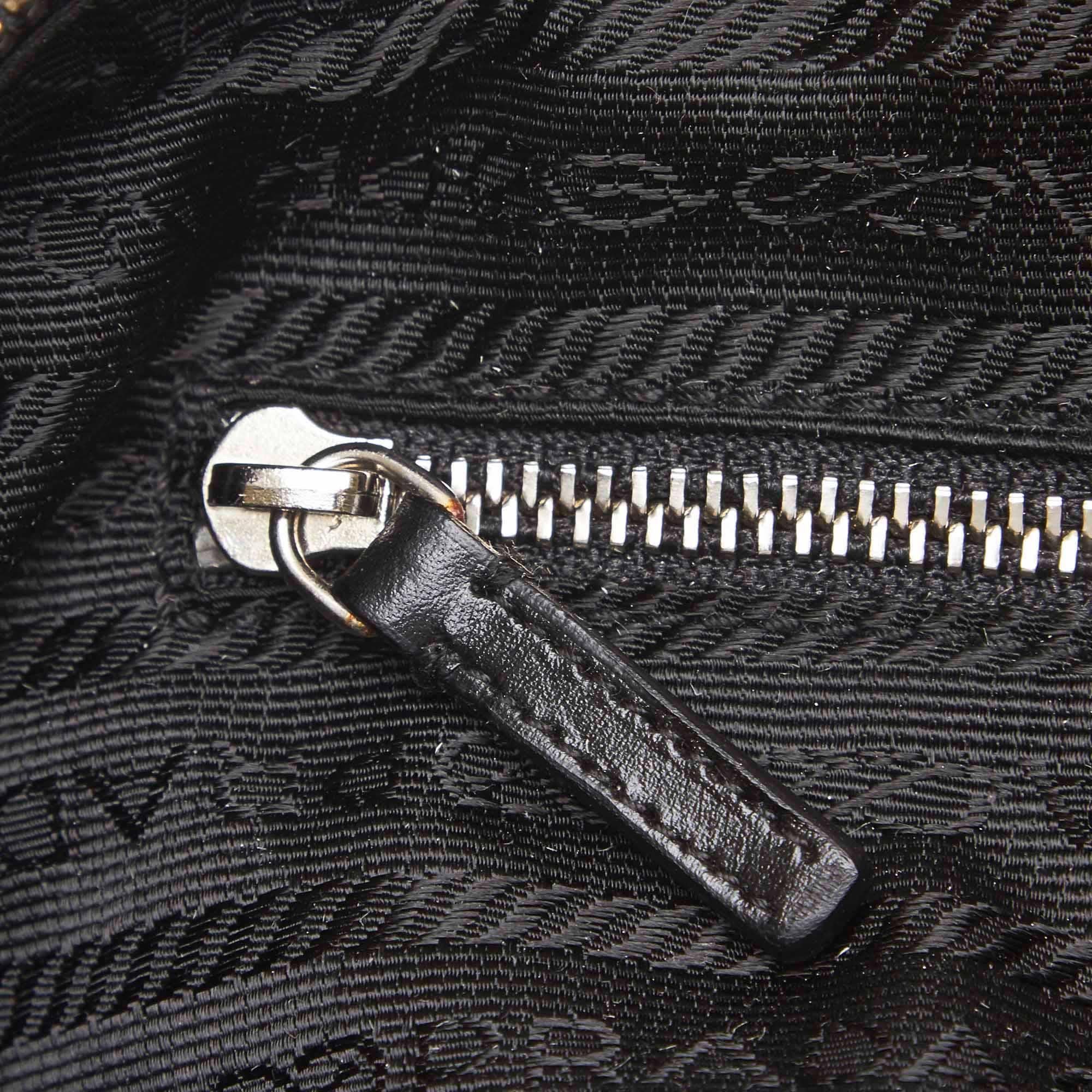 Prada Black Nylon Handbag For Sale 3