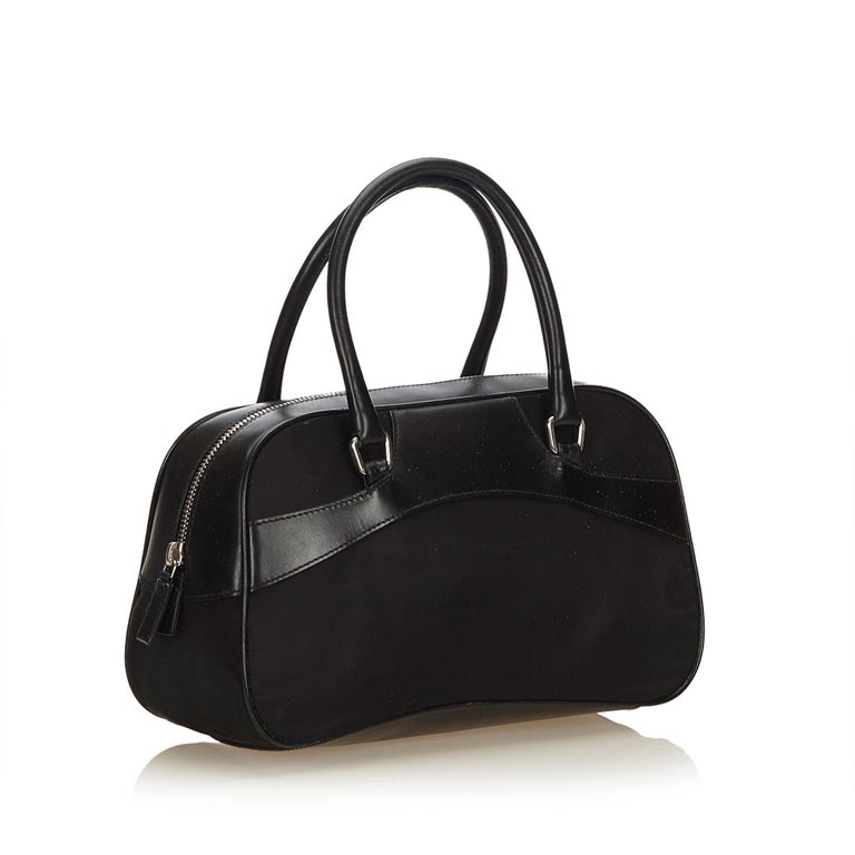 Prada Black Nylon Handbag For Sale at 1stDibs
