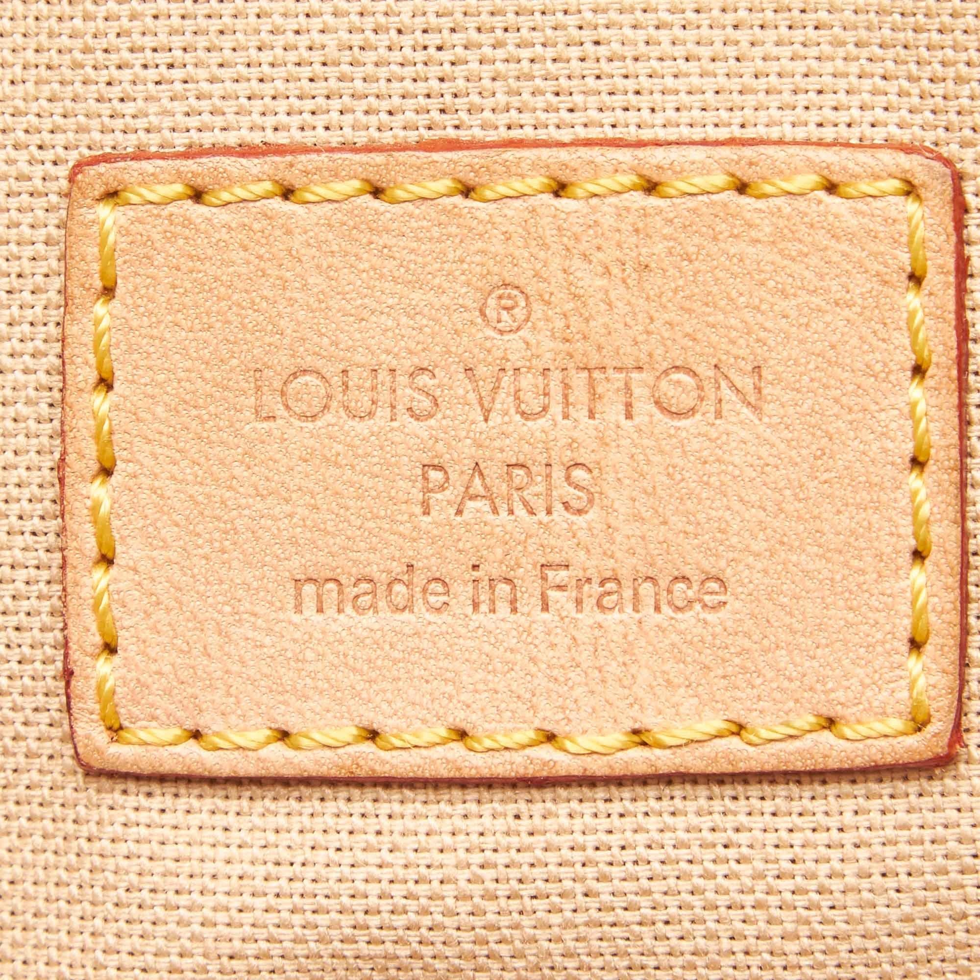 Louis Vuitton White x Blue Damier Azur Figheri PM For Sale 1