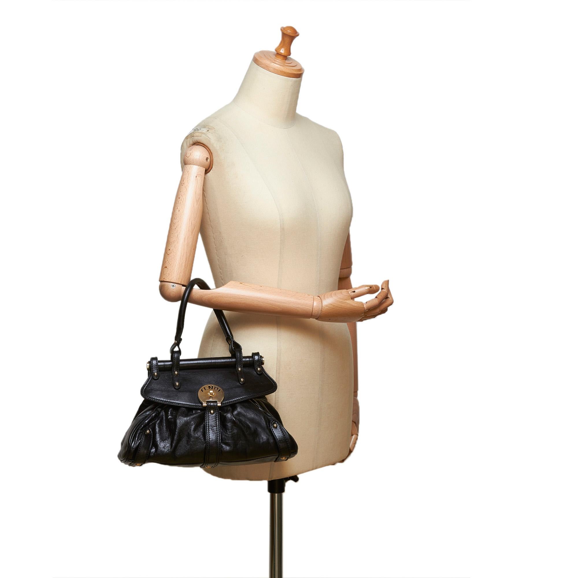 Fendi Black Leather Handbag For Sale 4