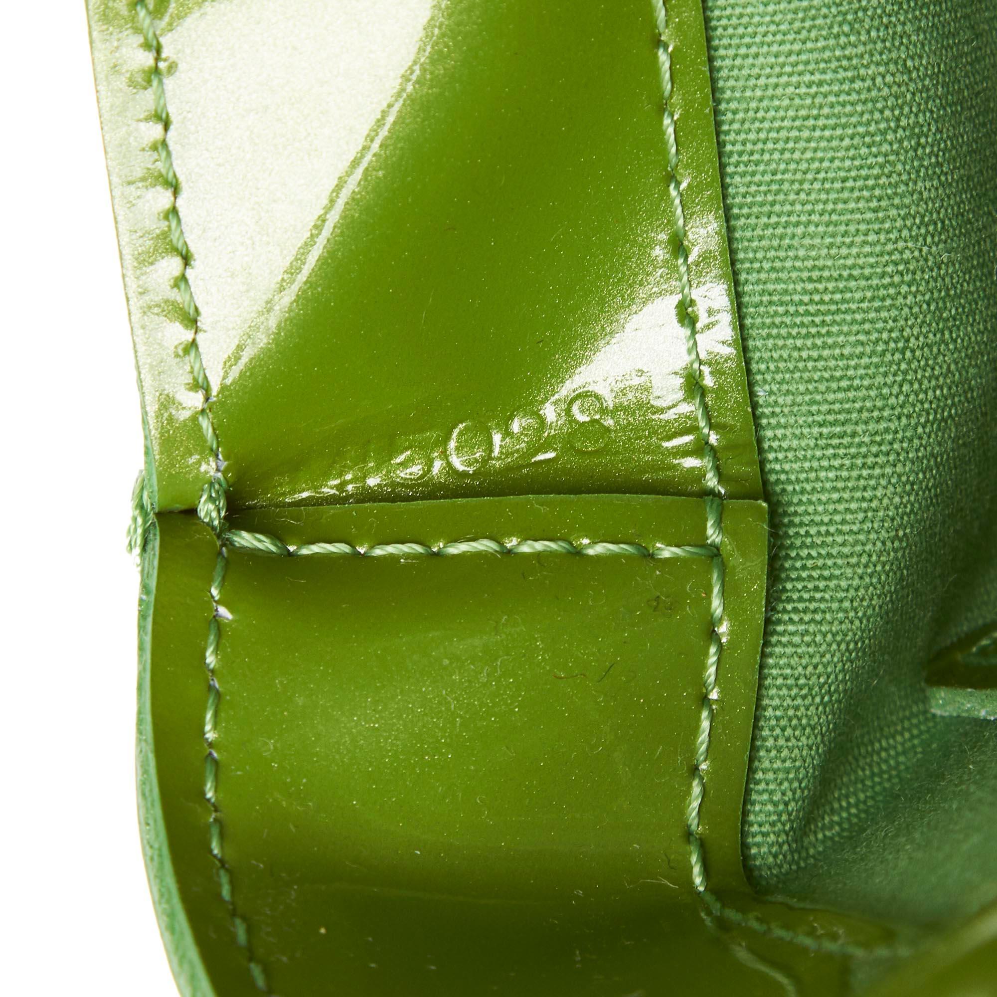 Louis Vuitton Green Vernis Wilshire PM For Sale 3