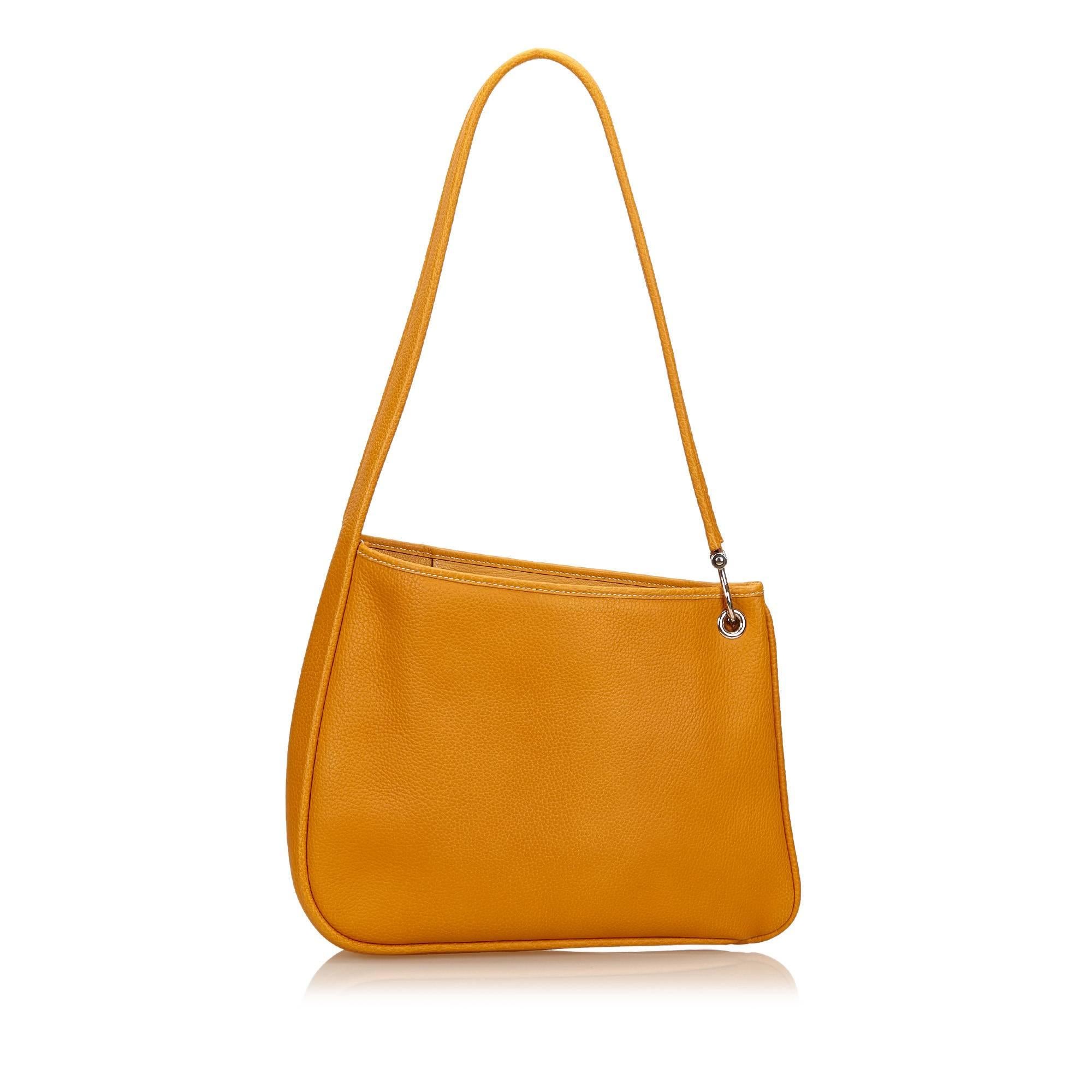 Hermes Orange Fjord Leather Shoulder Bag In Good Condition In Orlando, FL