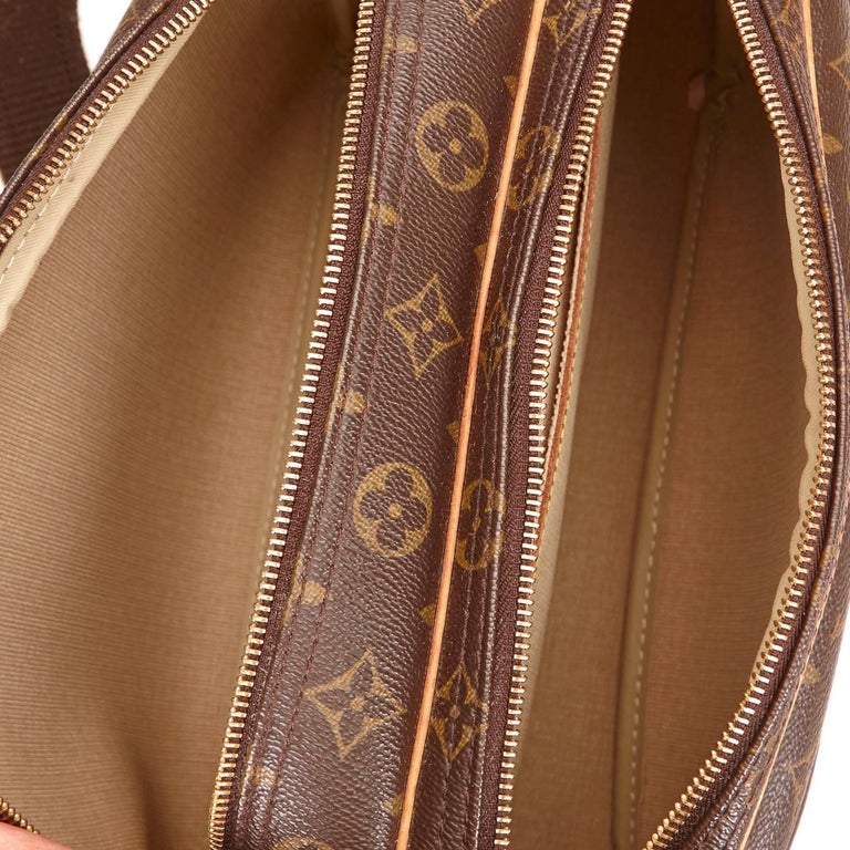 Louis Vuitton Reporter - 6 For Sale on 1stDibs