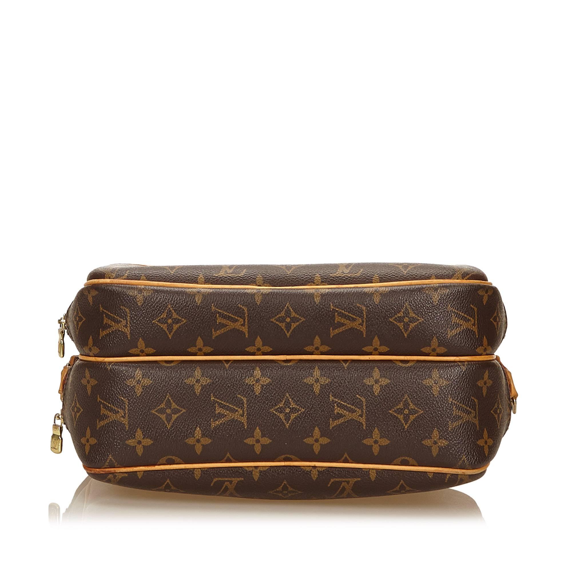 Louis Vuitton Brown Monogram Reporter PM In Good Condition In Orlando, FL