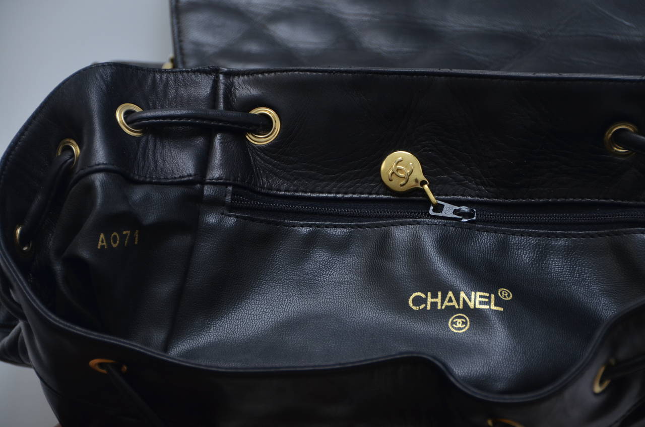 CHANEL Large Size Backpack Vintage 3