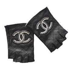Chanel Embellished Gloves As Seen On Madonna, Fergie And Paris Mint
