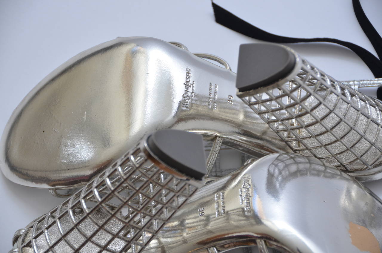 Yves Sain Laurent  Silver Cage Sandals Shoes '09 In New Condition In New York, NY