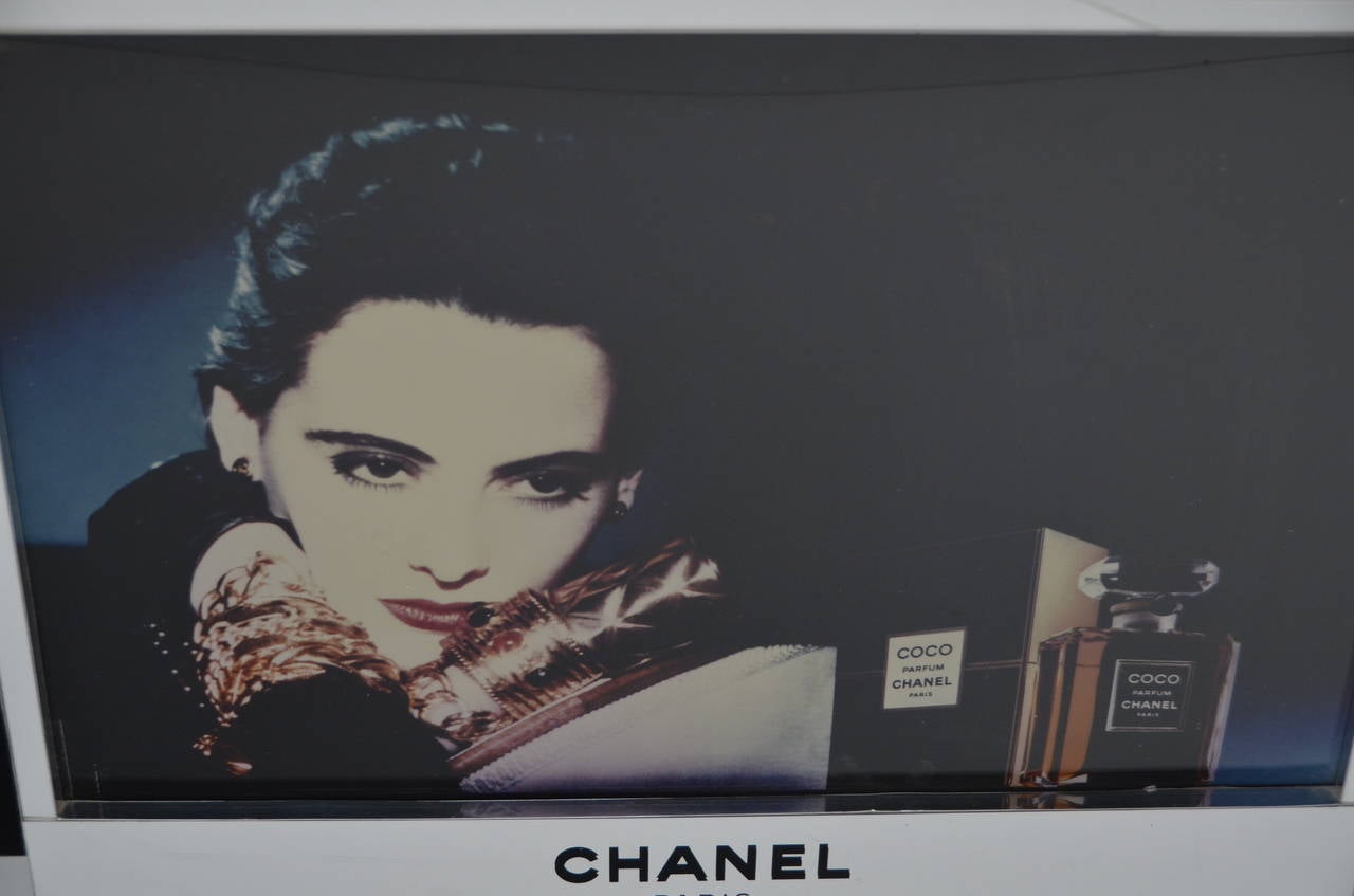 Coco Chanel Parfüm-Werbungsschild Großes Schild mit Ines De La Fressange 1985 (Schwarz)