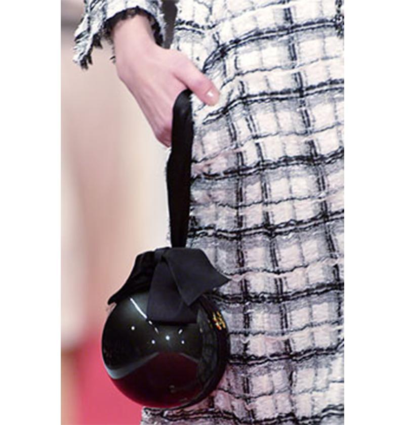 Chanel Giant Black Pearl  With Satin Bow Bag Clutch Runway 1