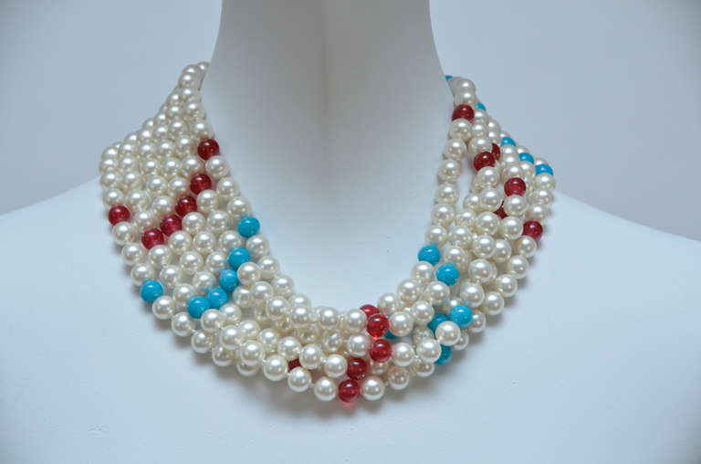 Chanel Pearl And Gripoix Stones Necklace Choker 1970's Mint In Excellent Condition In New York, NY