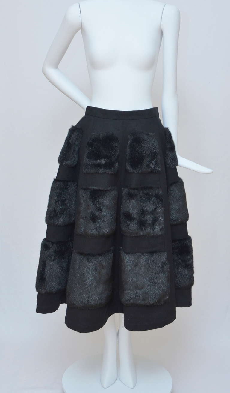Junya Watanabe Comme Des Garcons Fake Fur Skirt .
Size M.
Waist approx.:13