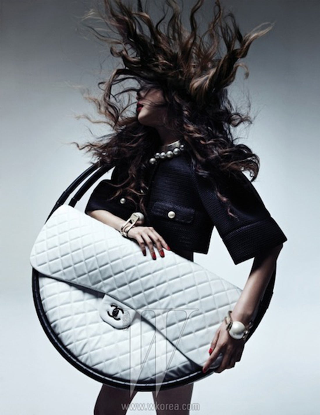 chanel hula hoop bag