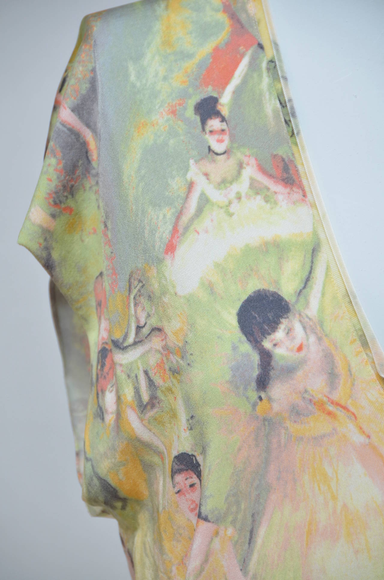 Jean Paul Gaultier Top .Ballerina print.Size L.
Made in Italy.
Excellent condition.
Final Sale.
