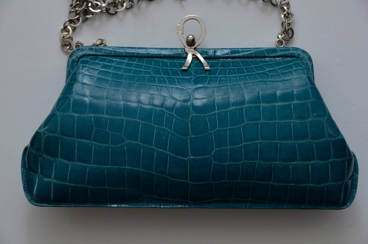 ROBERTA DI CAMERINO Crocodile Clutch Handbag Mint In Excellent Condition In New York, NY