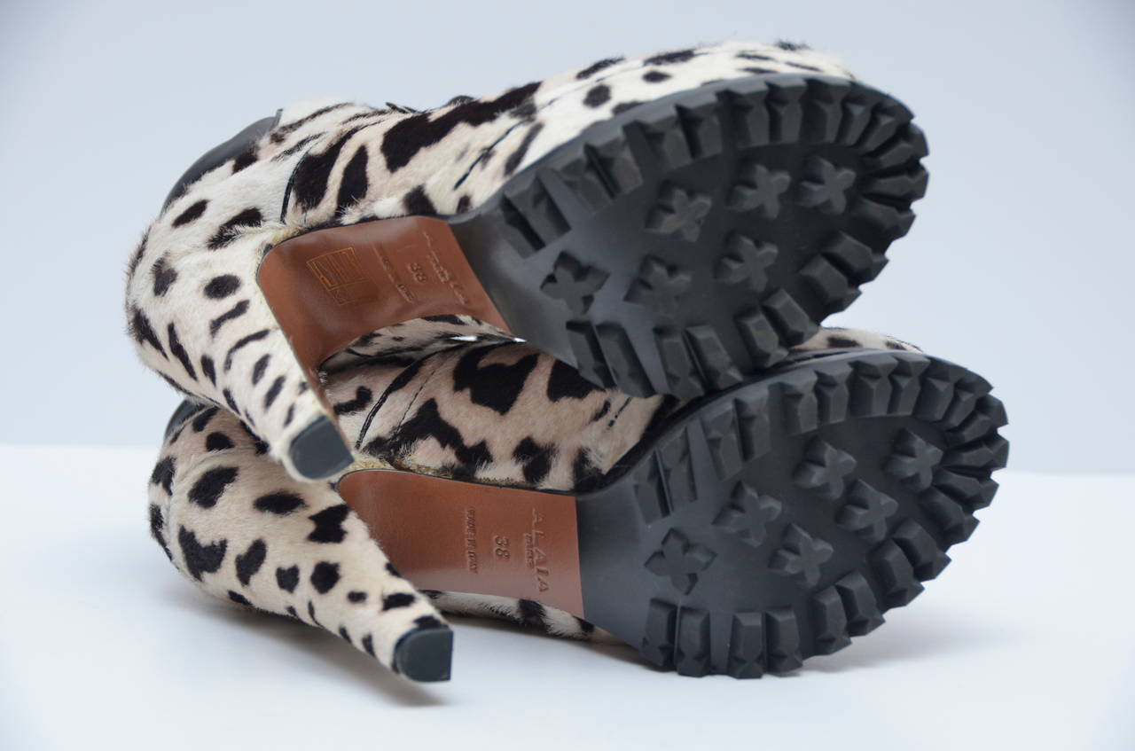 snow leopard boots