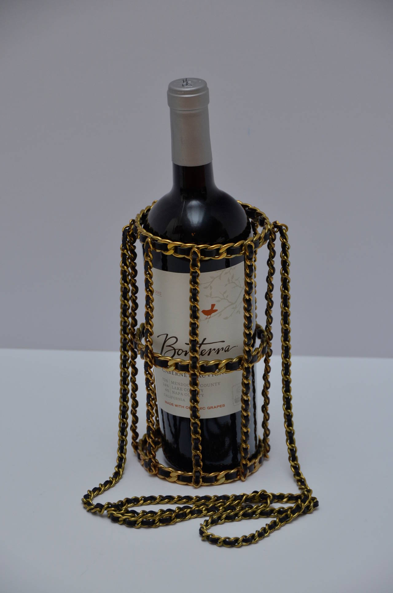 chain water bottle holder