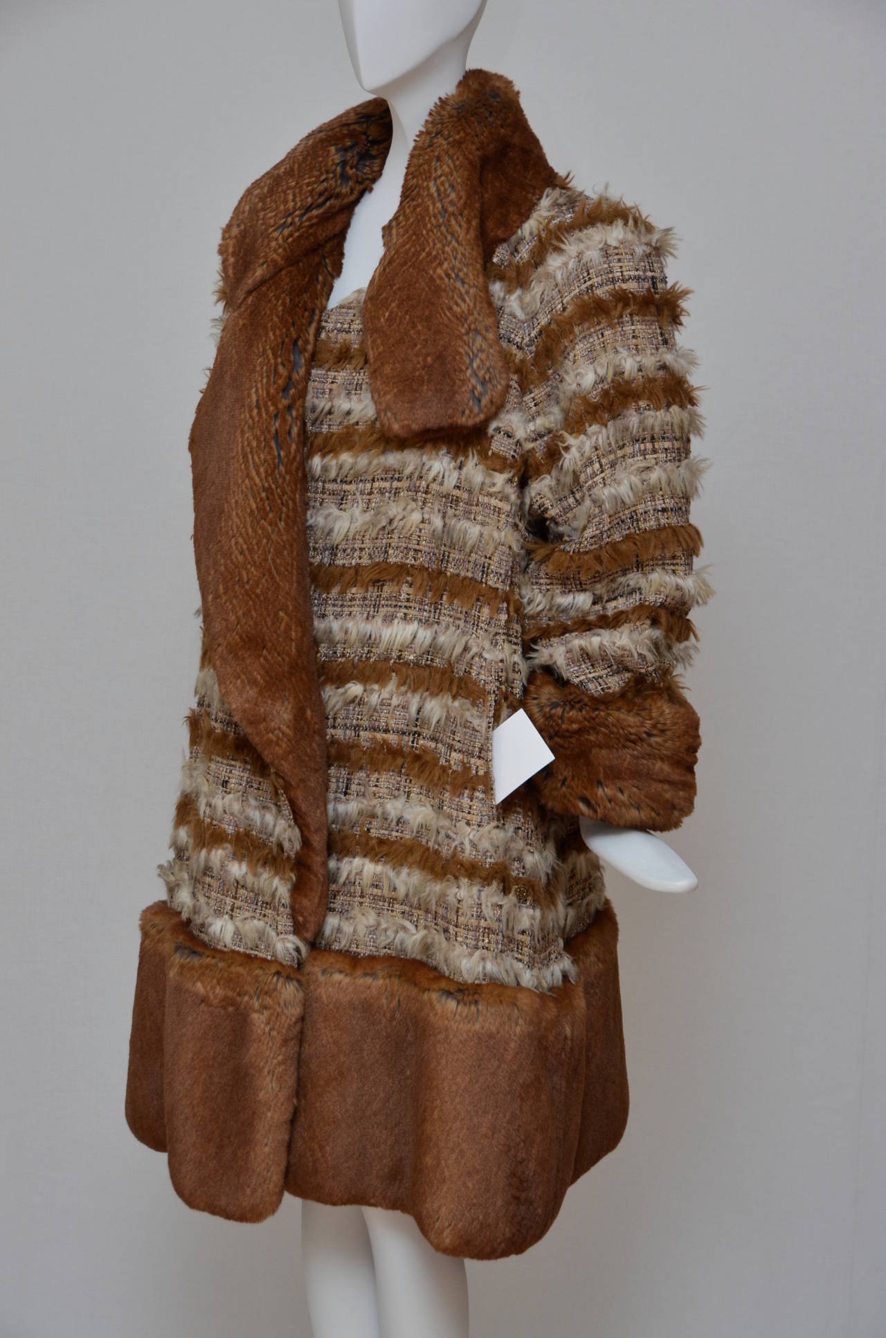 Women's CHANEL  Fringed Tweed Fantasy Faux Fur Coat  2010 46FR