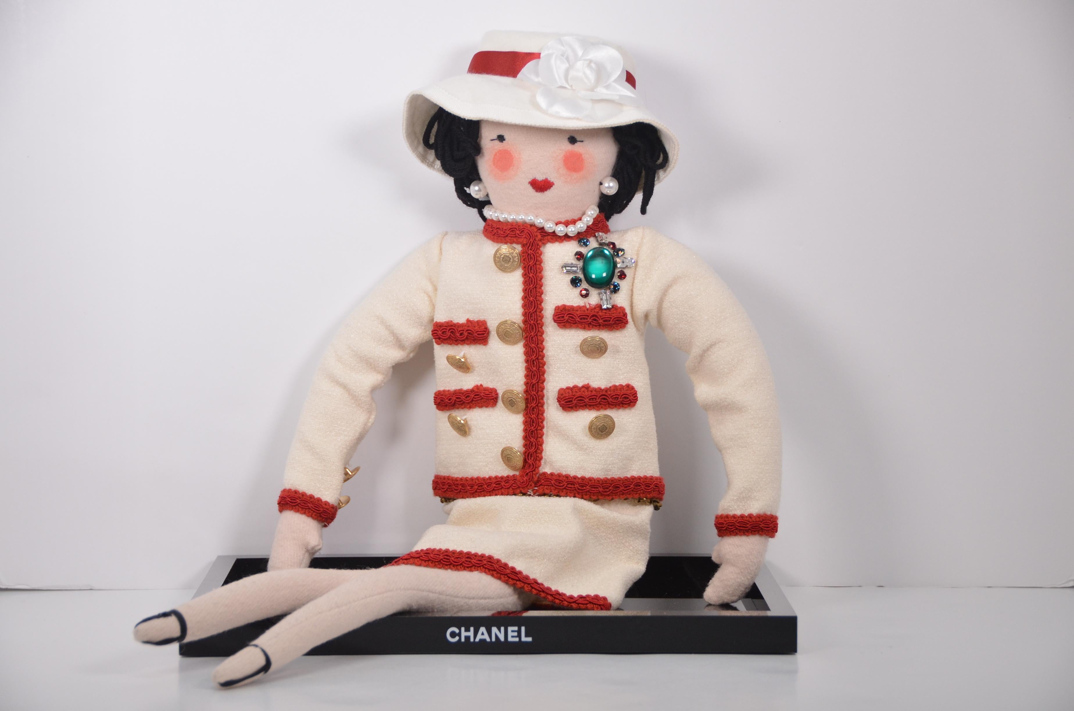 Coco Coco Mademoiselle Chanel Puppe entworfen von Karl Lagerfeld 2010 für Damen oder Herren im Angebot