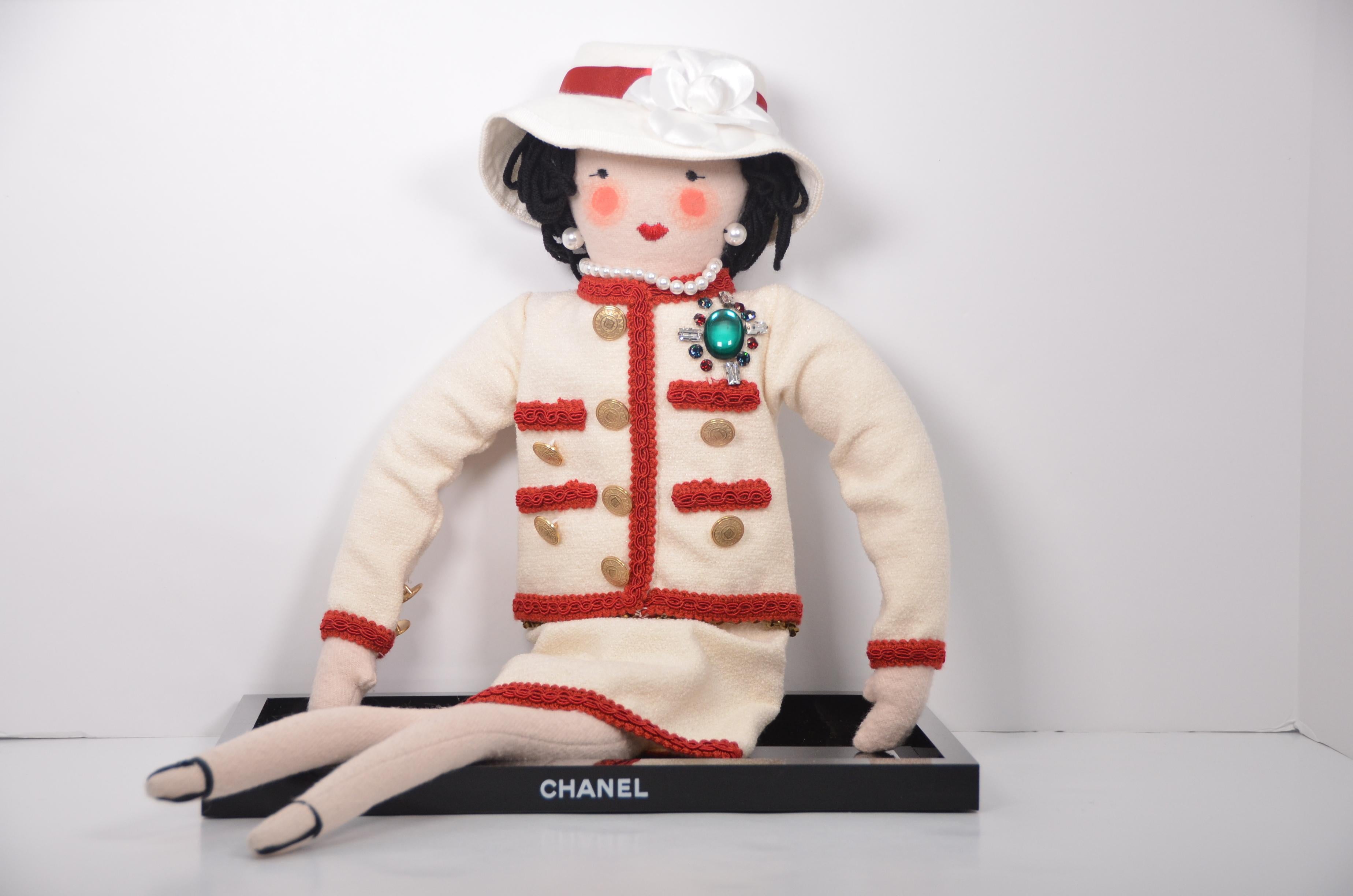 Coco Mademoiselle Chanel Doll Designed By Karl Lagerfeld 2010 In Excellent Condition For Sale In New York, NY