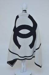 CHANEL  Black & Off White  Large  CC Logo Travel Home Decor Throw Blanket  NEW