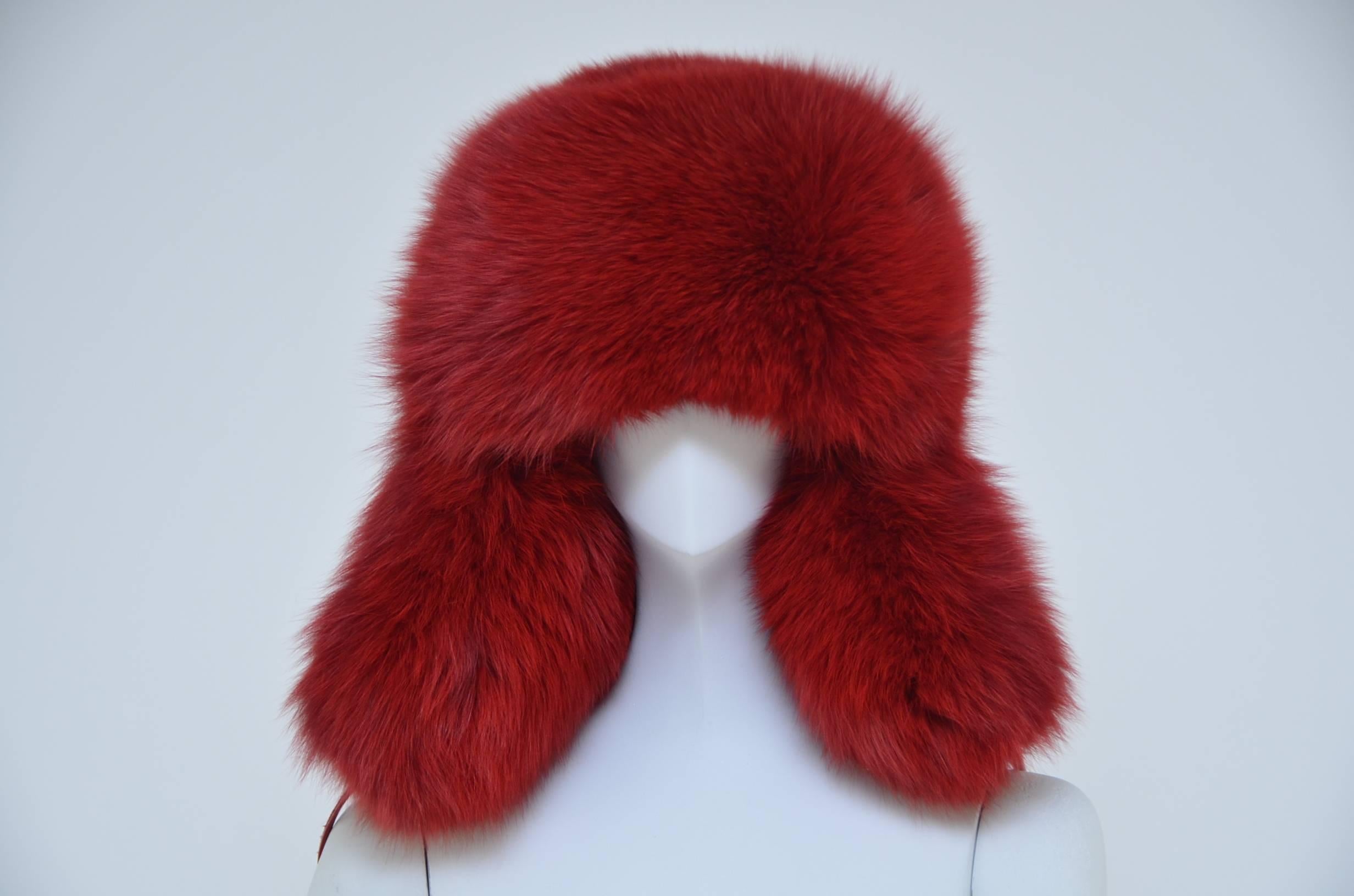 Marc Jacobs fox fur hat .
New with tags attached.Tie closure in the front.
Same hat (model) was  seen  on  Lil Wayne who  wore it in his music video.
FINAL SALE.