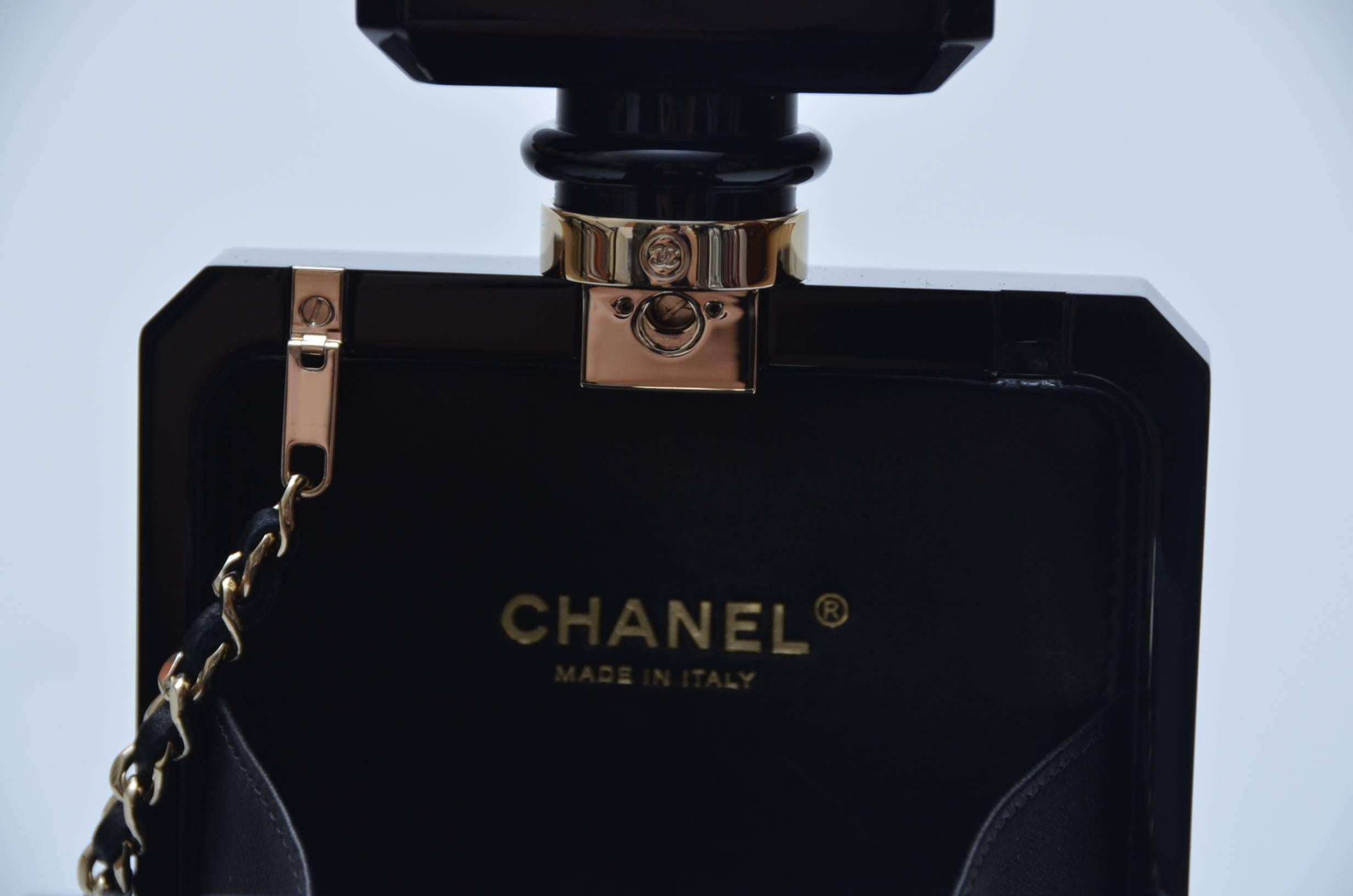 CHANEL Limited Edition Black Handbag Clutch Runway  Perfume Bottle Clutch   Mint In Excellent Condition In New York, NY