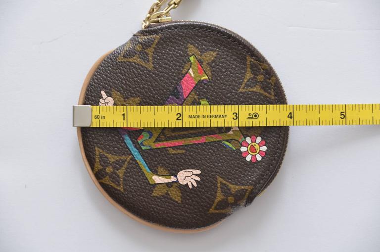 Louis Vuitton Murakami Coin Pouch – Dina C's Fab and Funky Consignment  Boutique