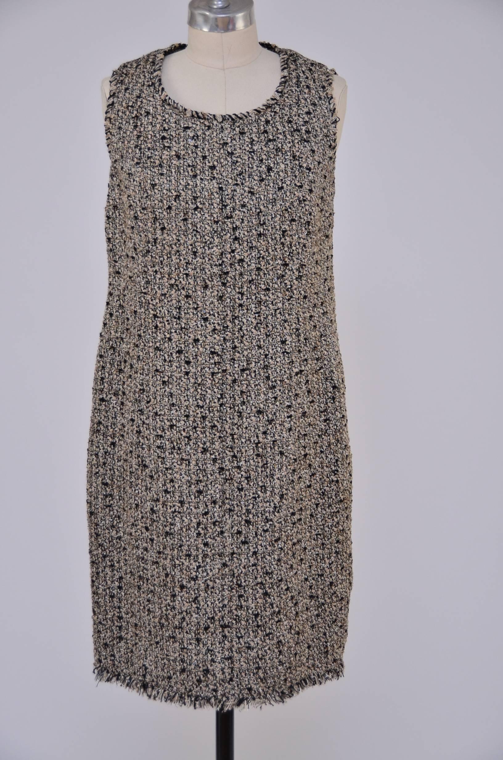 CHANEL Haute Couture Tweed Dress With Matching Jacket   Beautiful..... 2