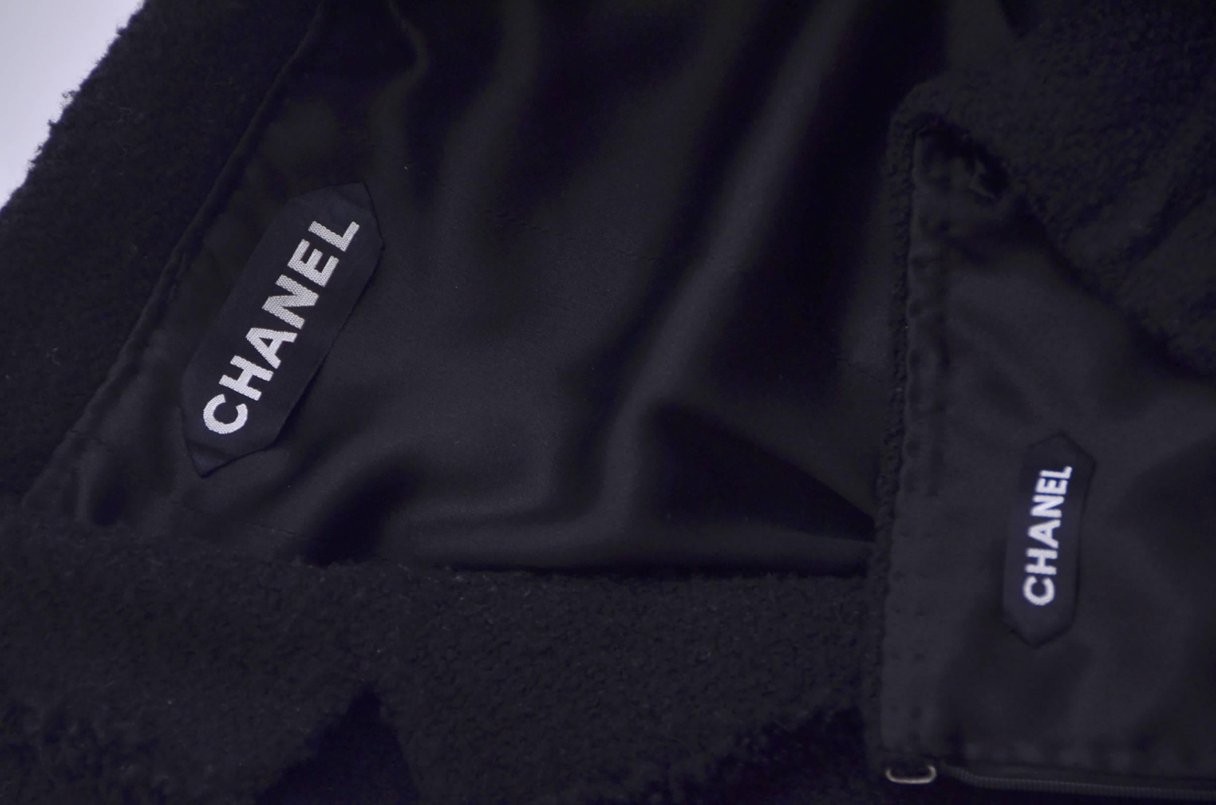 CHANEL Haute Couture Black Tweed Suit With Embellished Buttons Mint 3