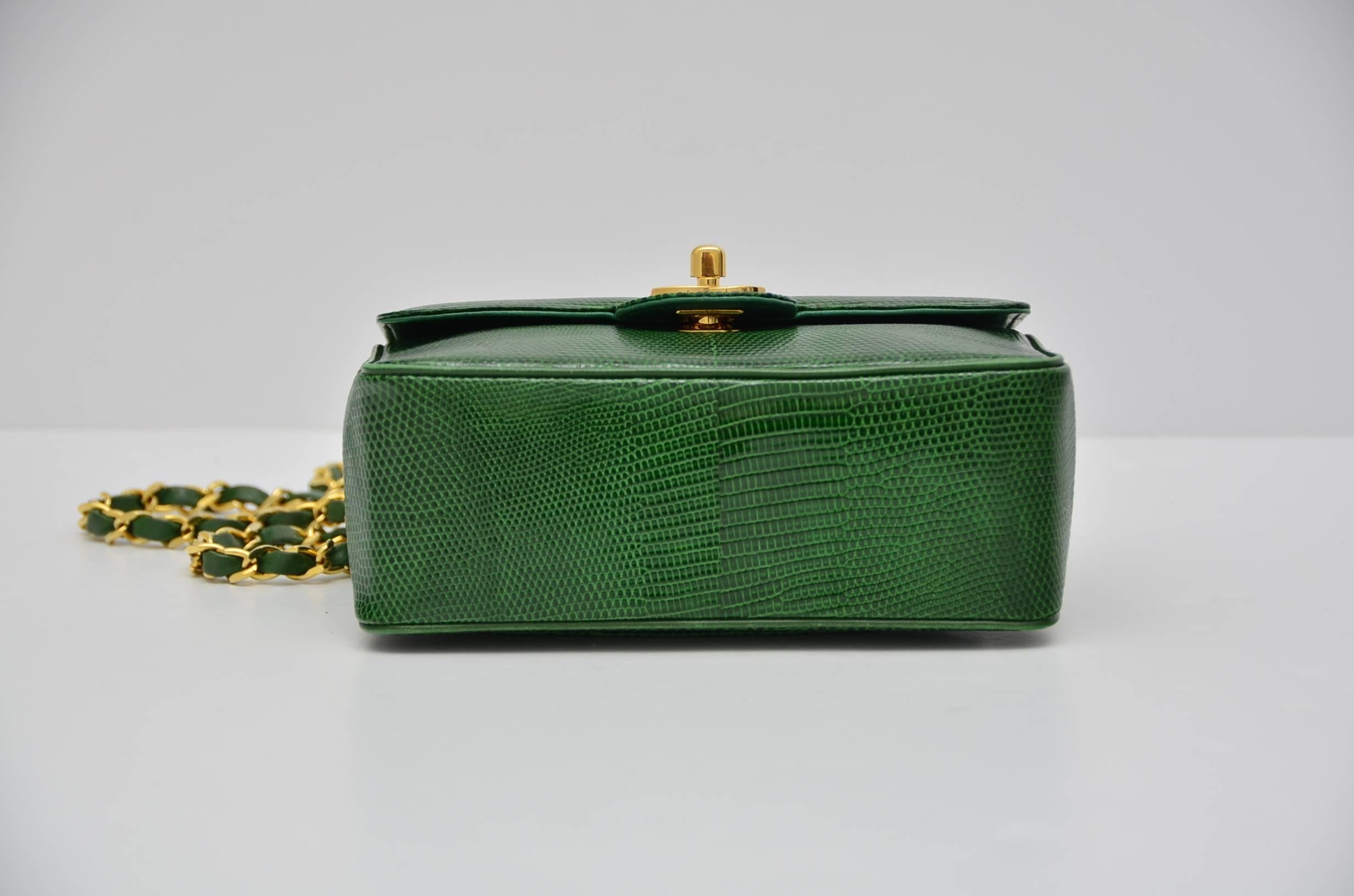chanel emerald green bag