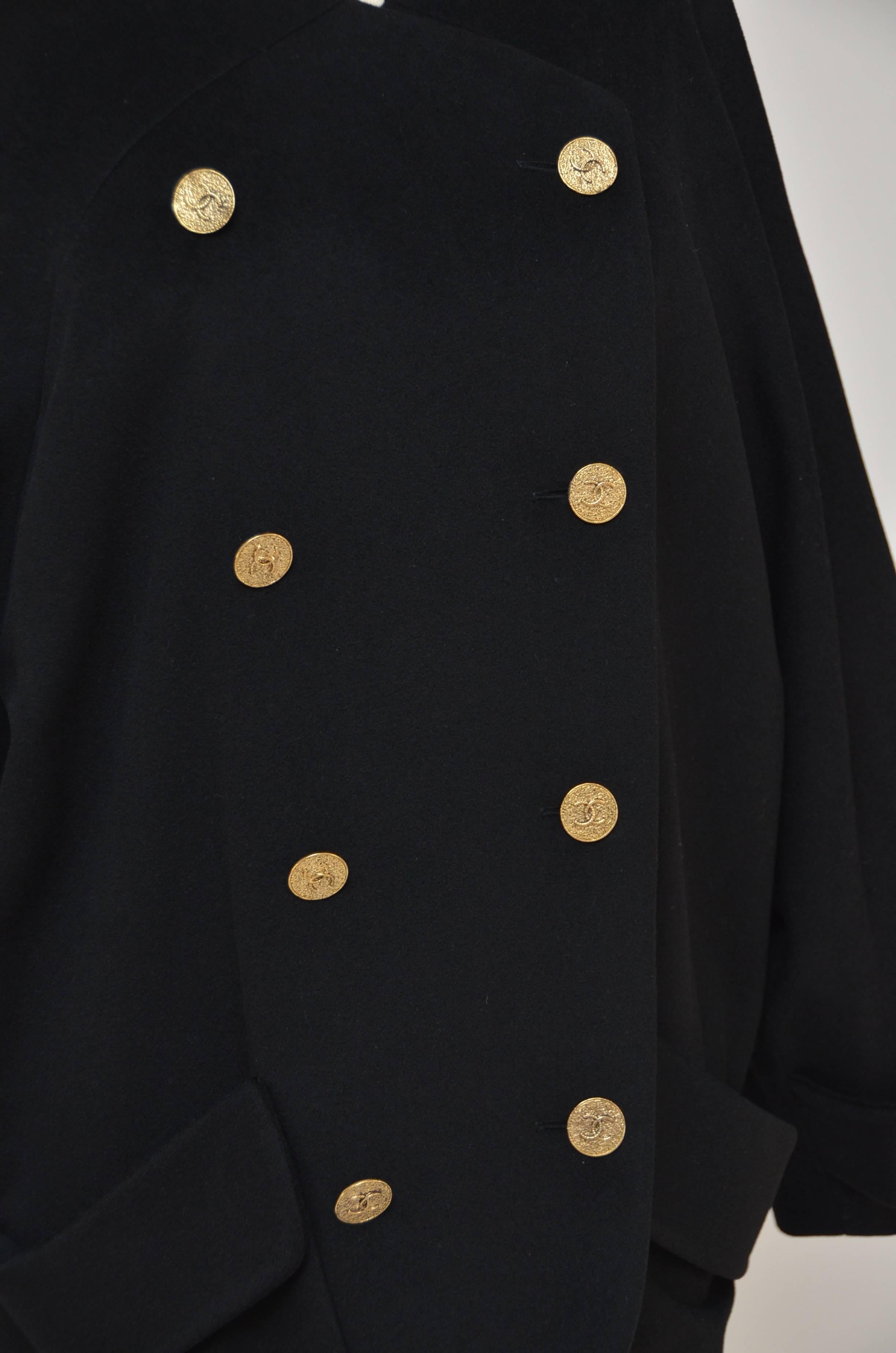 CHANEL Black Cashmere  Cocoon Coat  Mint   40 In New Condition In New York, NY