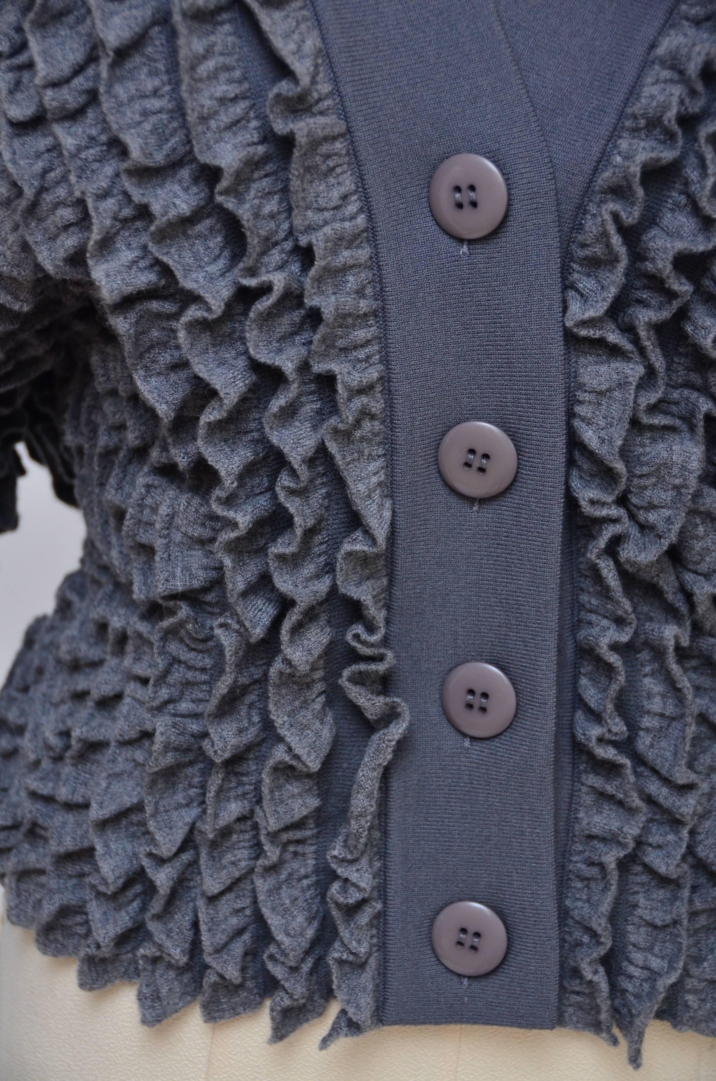 Pullover mit Rüschen von Alaia  Mint Neu NEU im Zustand „Neu“ im Angebot in New York, NY