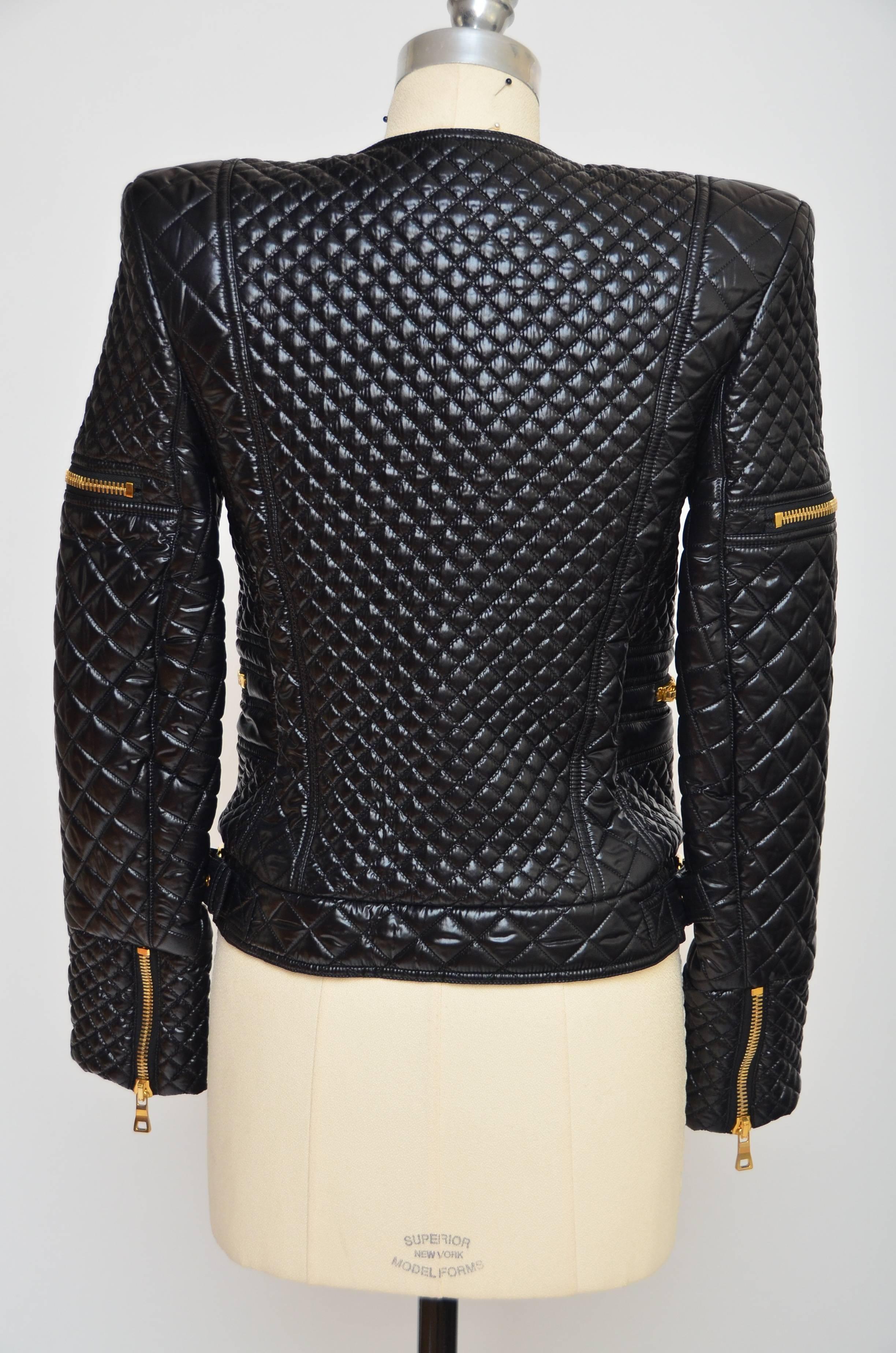 Balmain techno quilted black jacket .Similar jacket seen on Beyonce and Nicki Minaj.
Excellent like new condition.
Made in France.
Size 40.Run small...i would recommend this jacket to be size 4 us size.
Zipper closure in the front with an option to